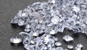 Um Wertpapiere mit Diamanten zu hinterlegen, braucht man zunächst einen standardisierten Warenkorb.